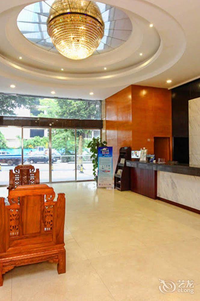 Shenggao Dongpu Branch Hotel 3*