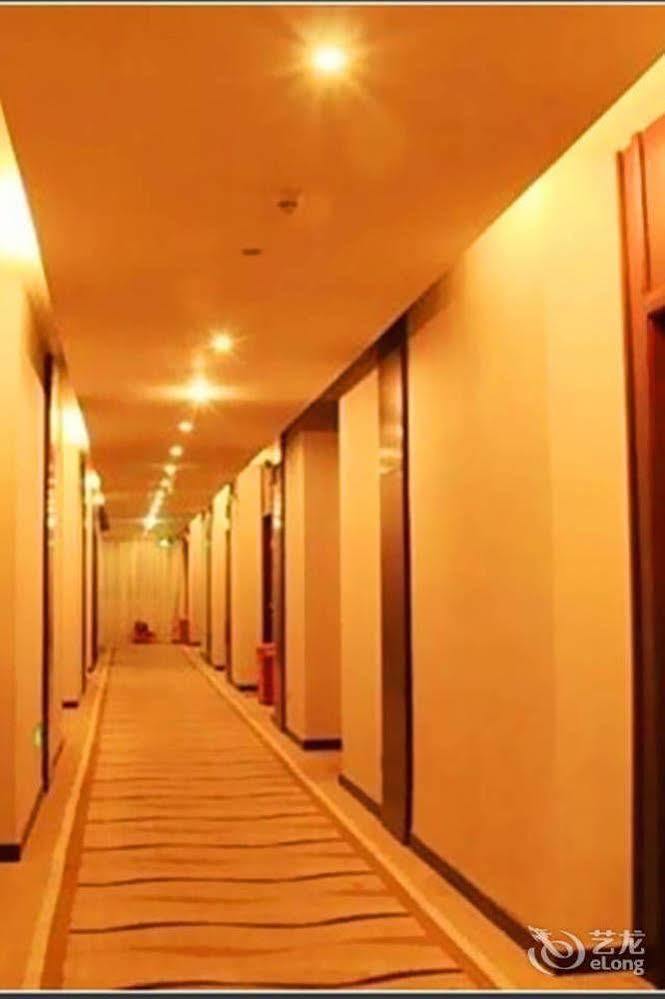 Hotel Shenggao Dongpu Branch 3*