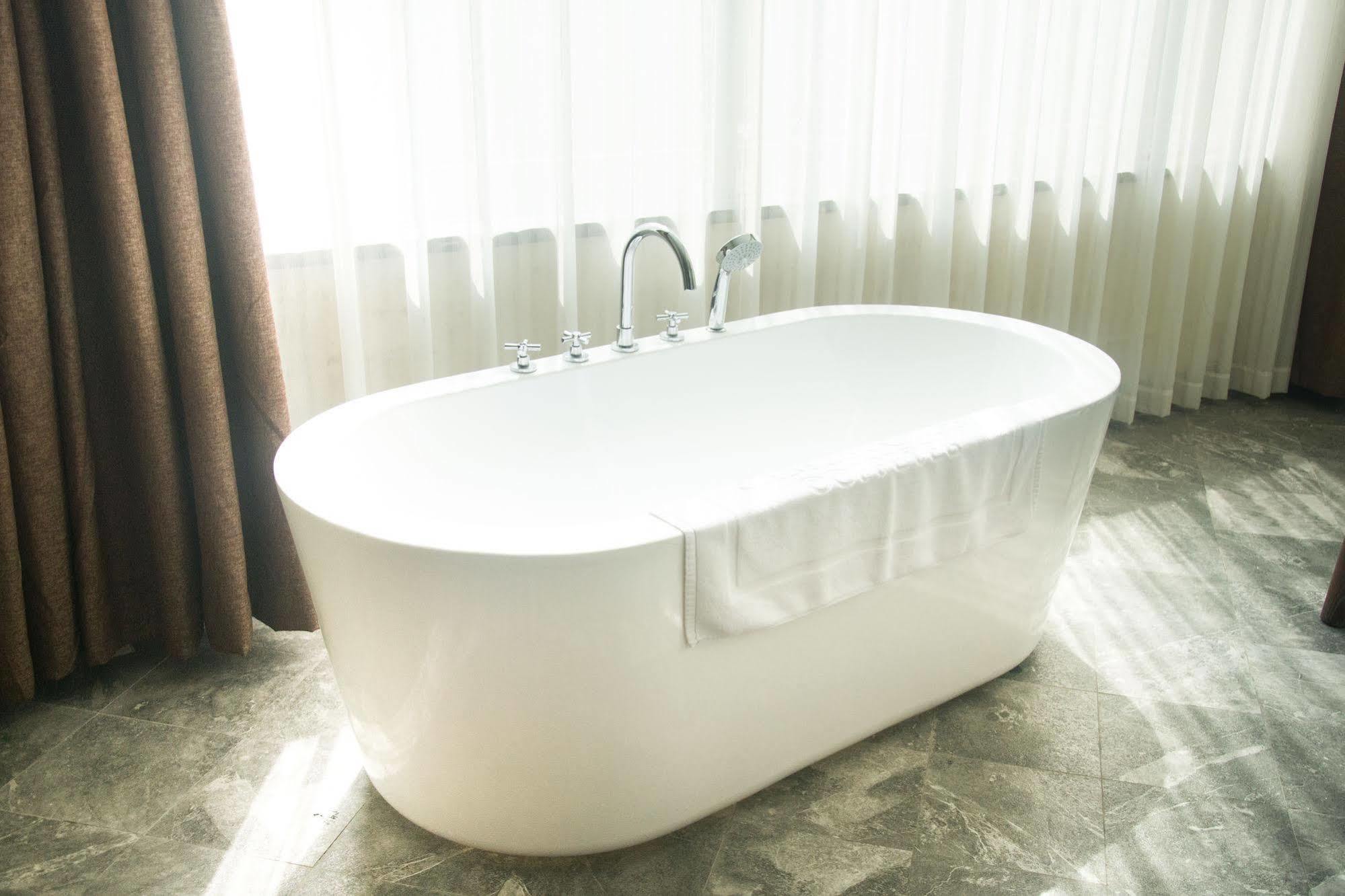 Hotel Sentosa 3*