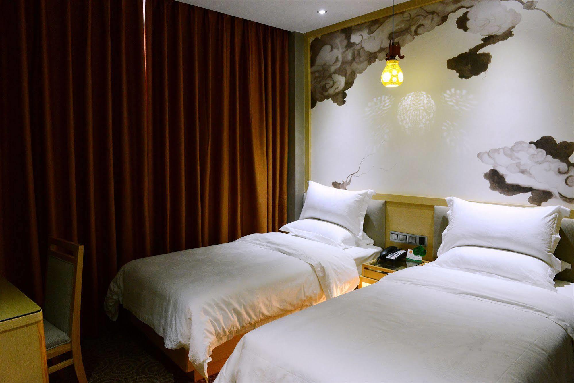Hotel Xinghe Yuezhi S To Yuexiu Park Railway Station Subway Station -conference Centerbaima Clothing Flagship Store--reputation Preferred 3*