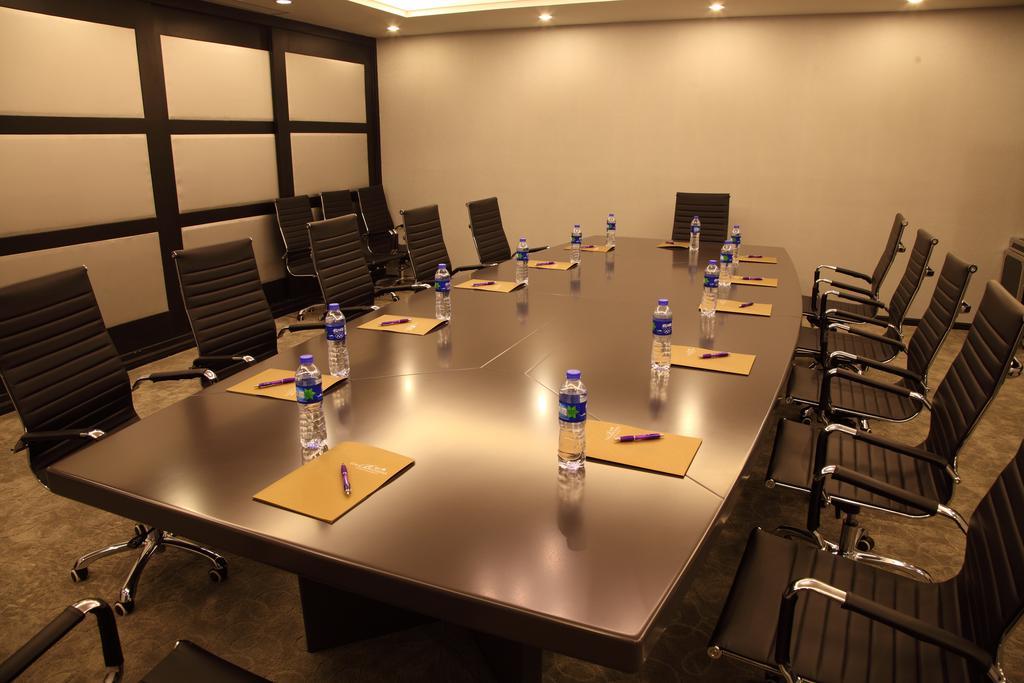 Bauhinia Hotel
