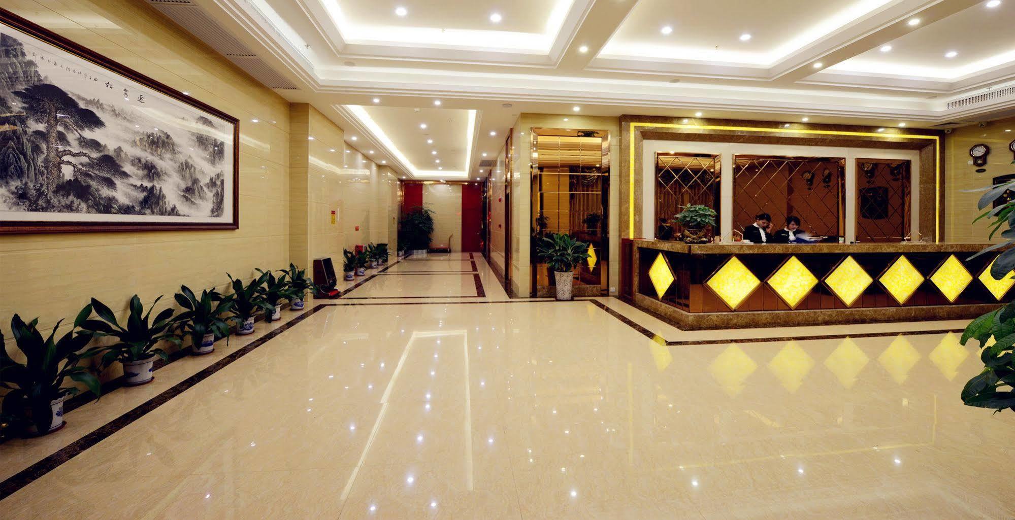 Junye International 4*