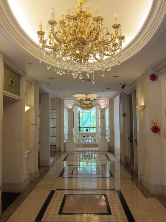 Clifford Centre Panyu Hotel 4*