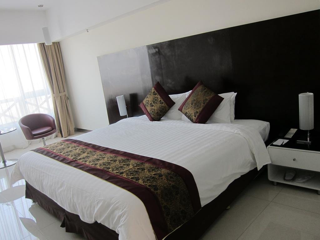 Clifford Centre Panyu 4*