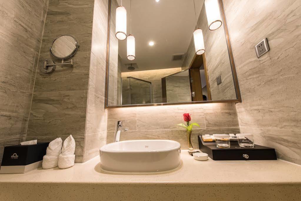 Days Hotel By Wyndham Guangzhou Yijiang Hotel 4*