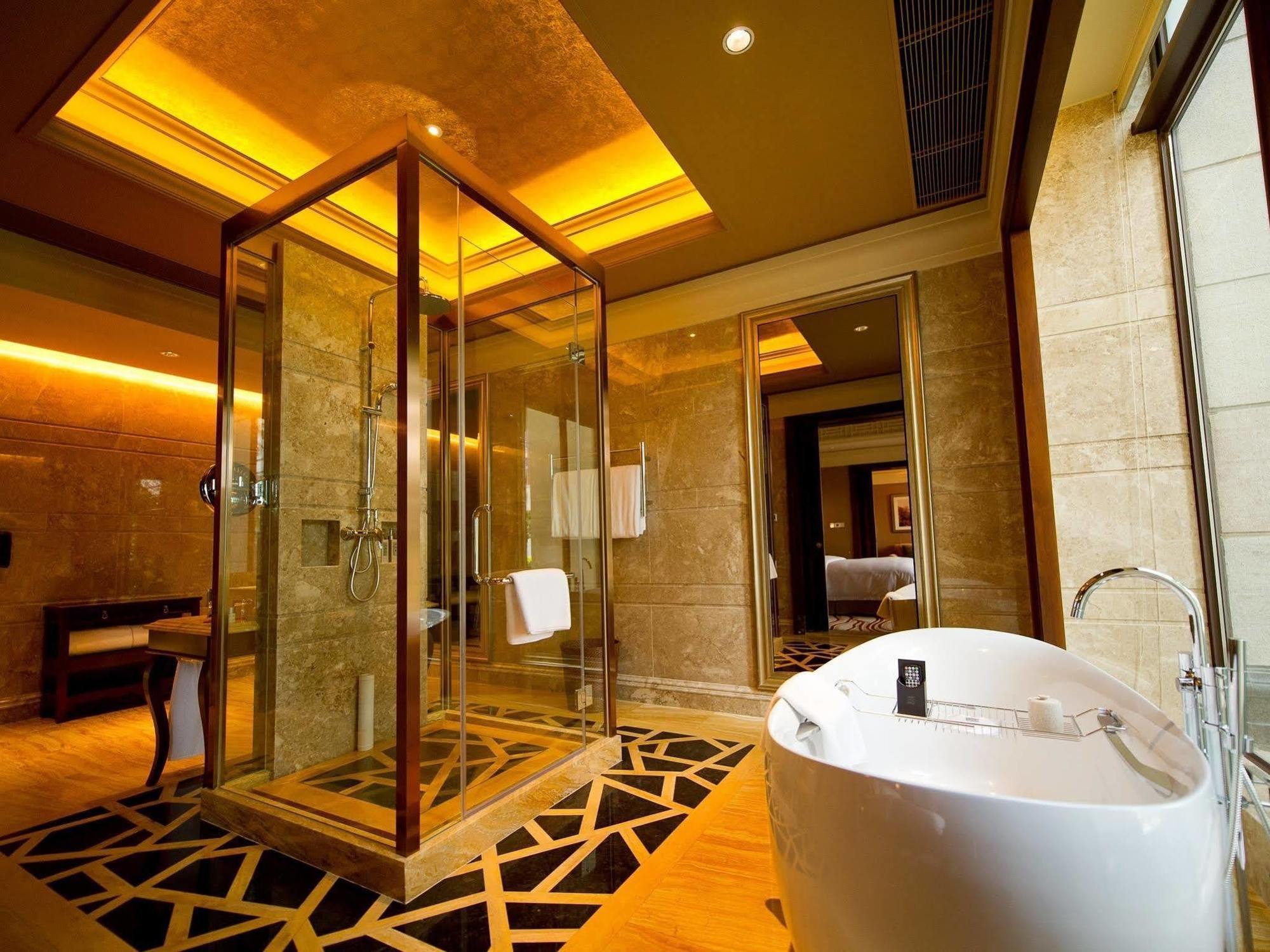 Hotel Imperial Springs