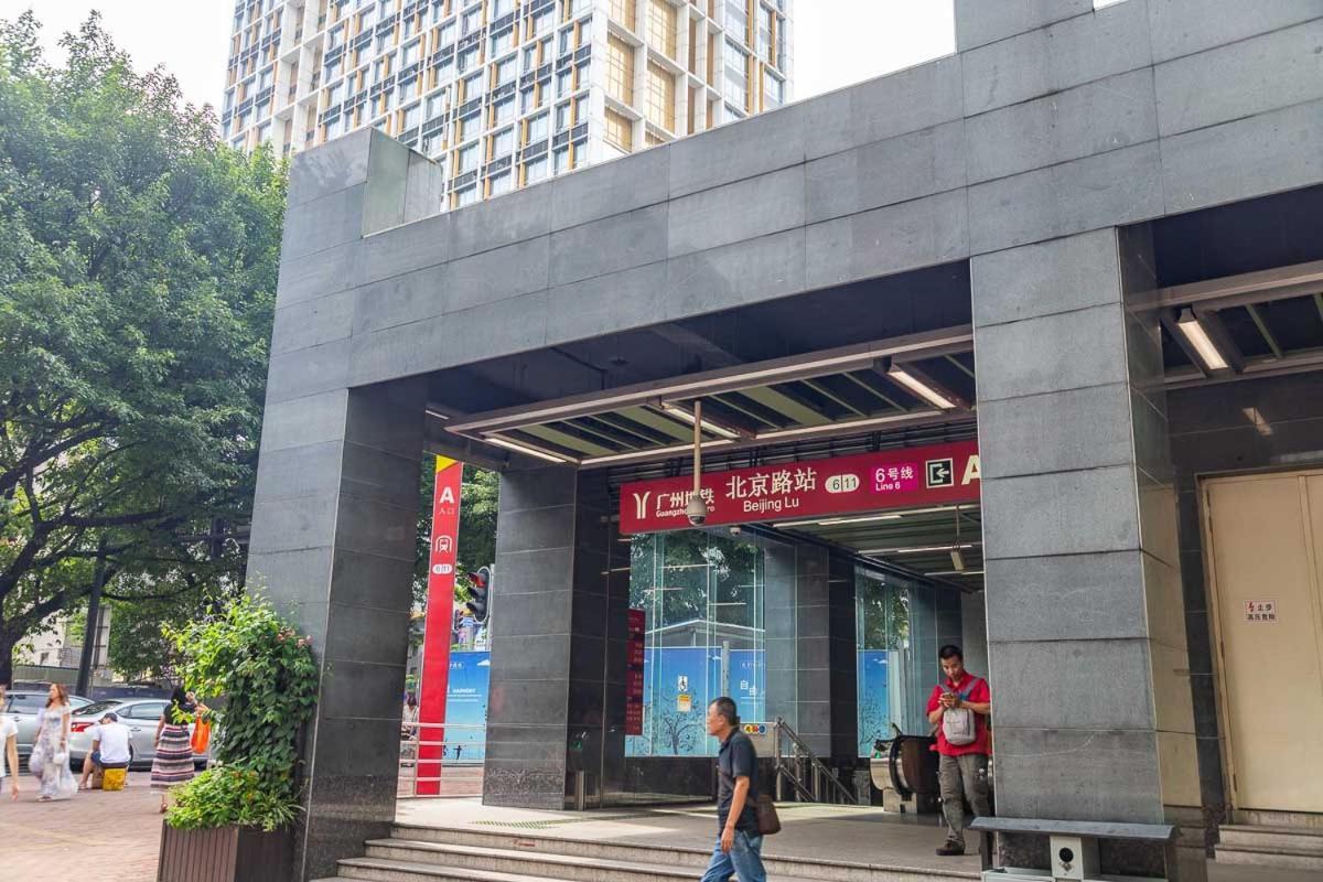 Yuexiu-beijing Road Subway Station- Locals 00165700 Apartment *