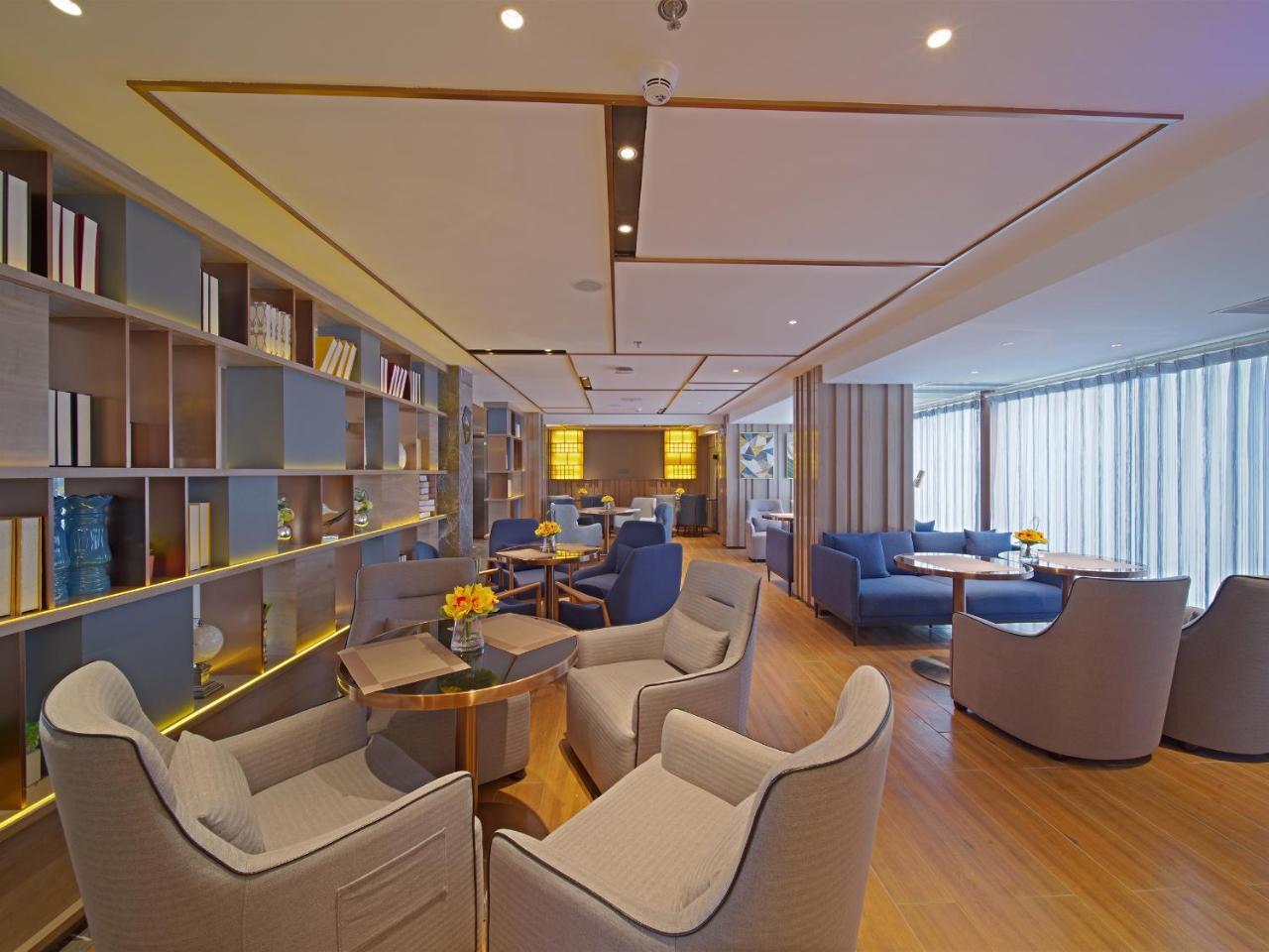 Echarm Panyu Chimelong Branch 3*