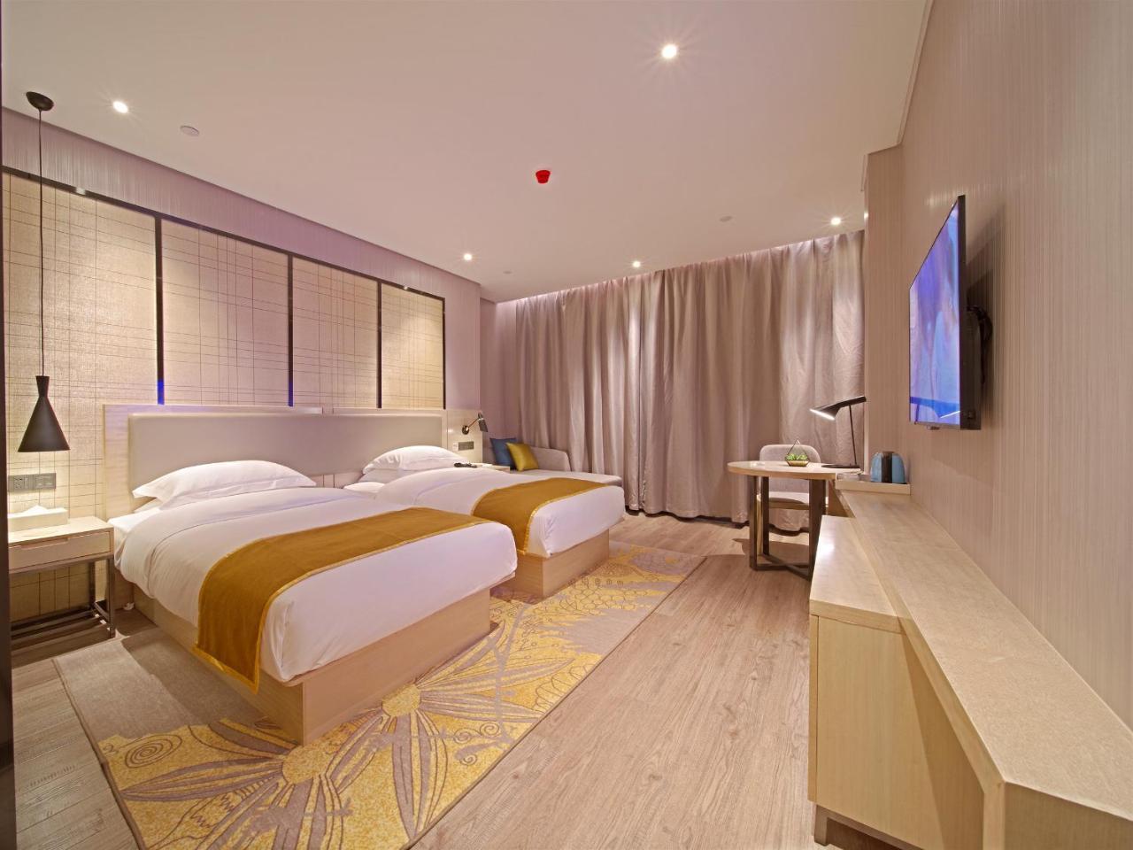 Echarm Panyu Chimelong Branch