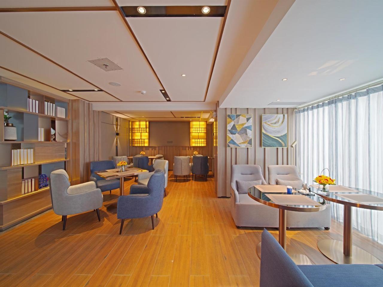 Hotel Echarm Panyu Chimelong Branch 3*