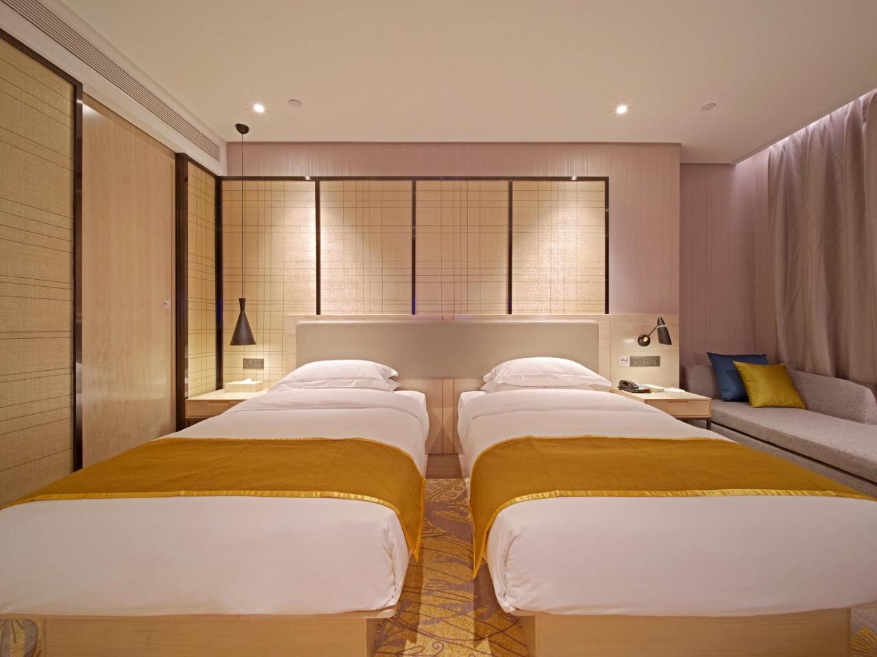 Echarm Panyu Chimelong Branch Hotel