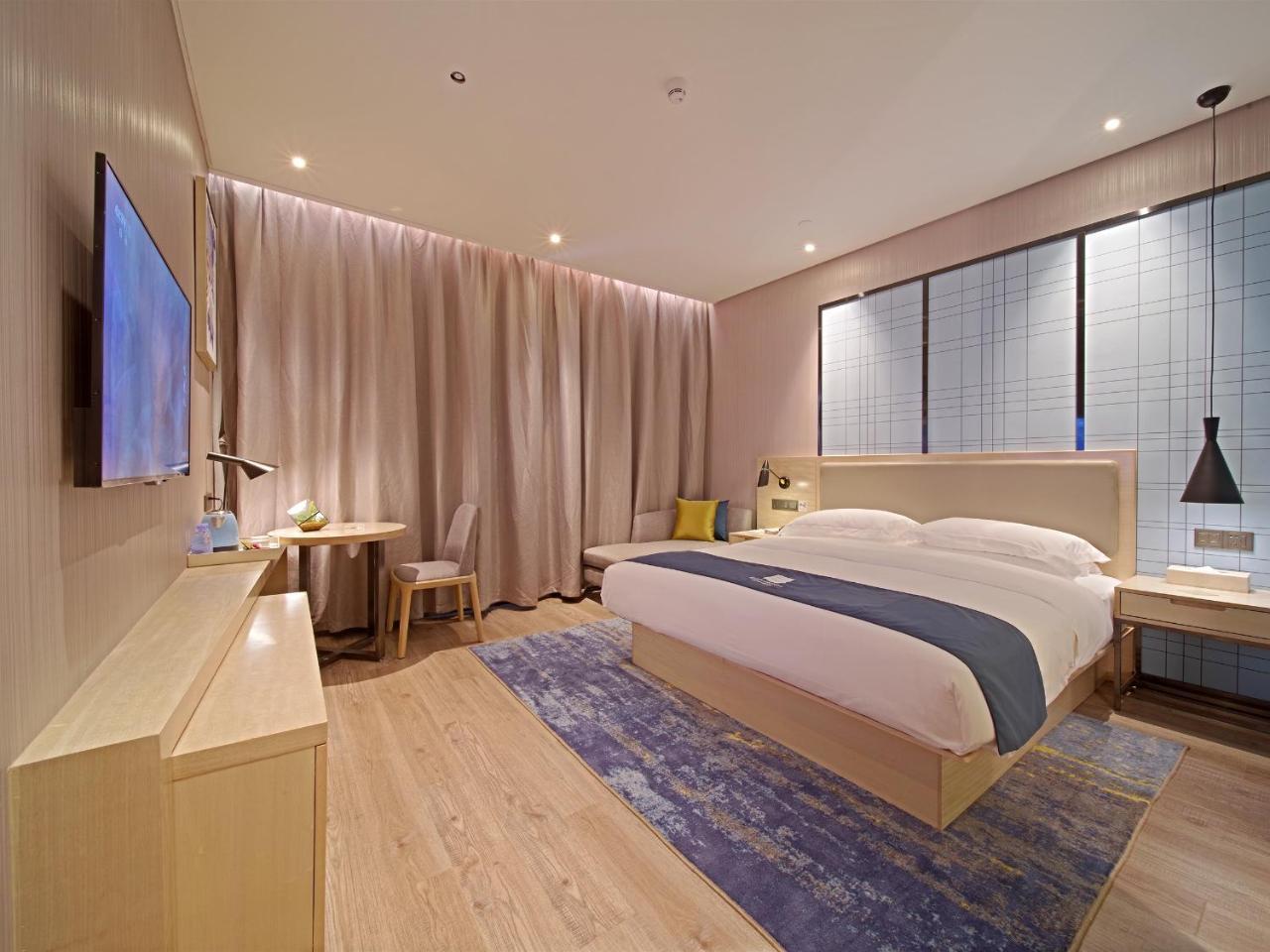 Echarm Panyu Chimelong Branch