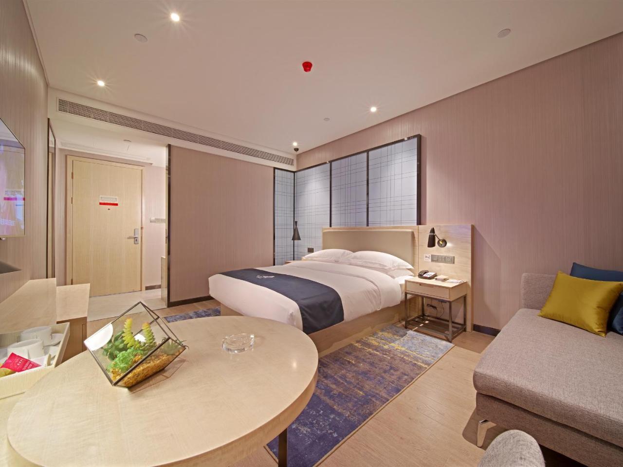 Echarm Panyu Chimelong Branch