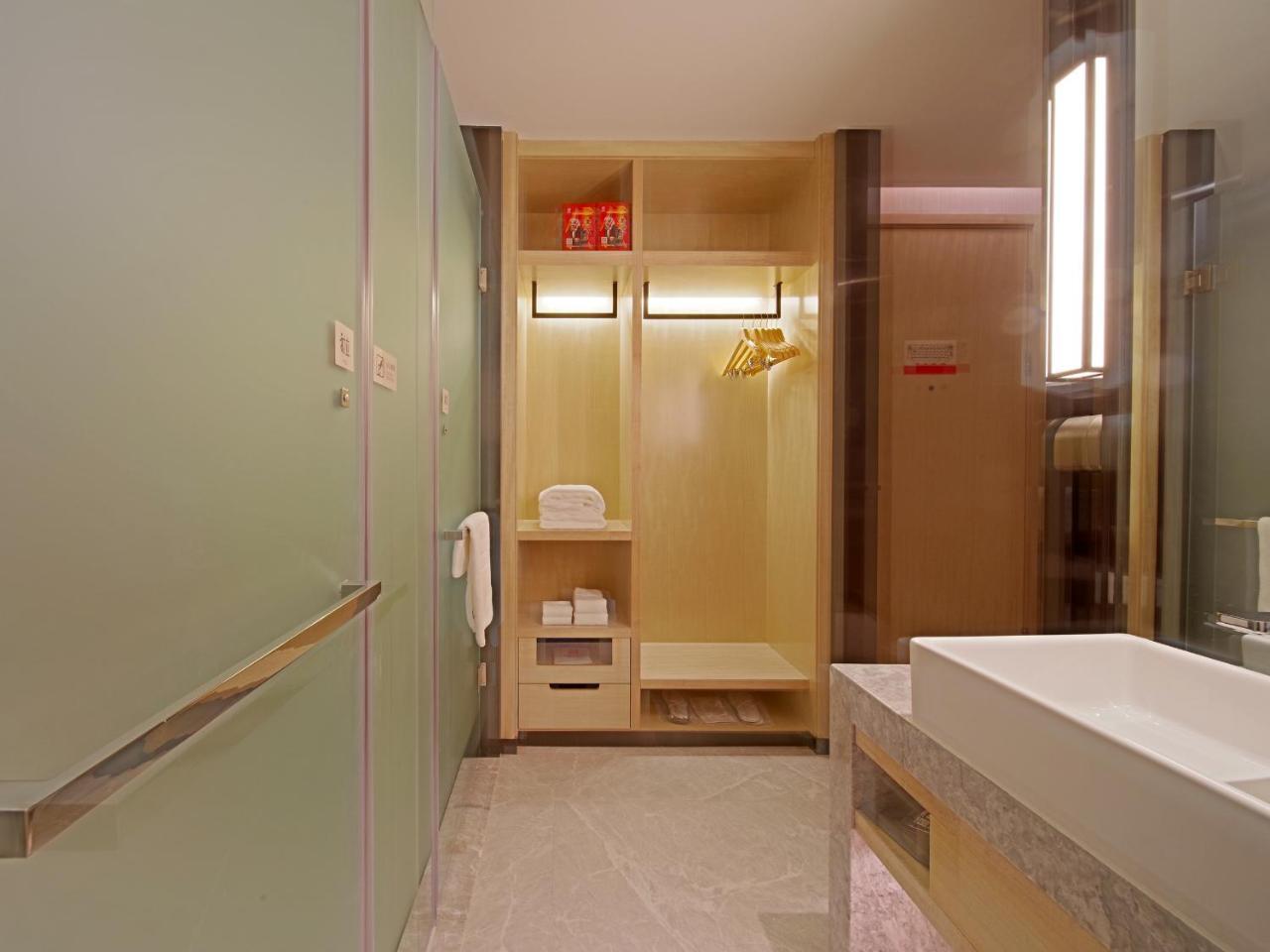 Hotel Echarm Panyu Chimelong Branch