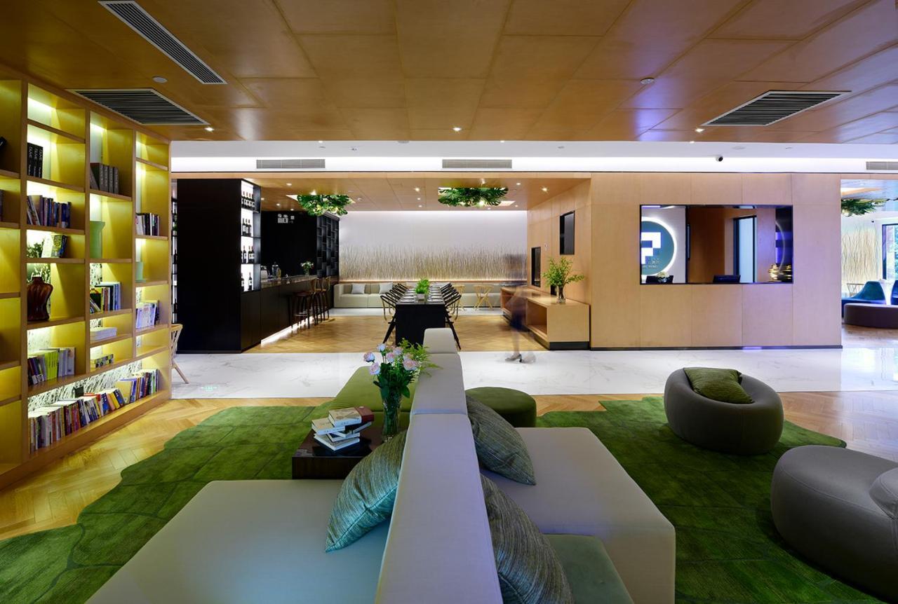 Paradigm Hotel