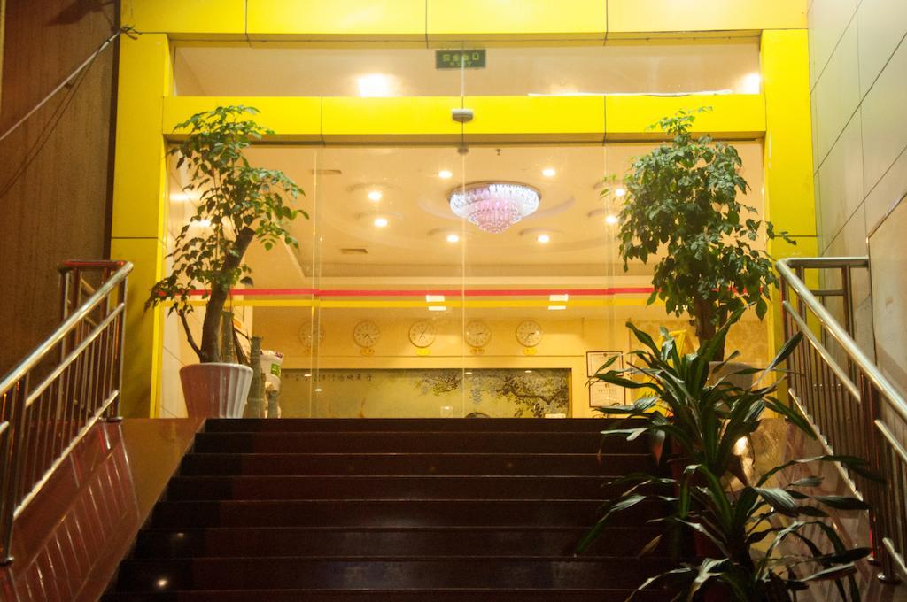 Sentosa Hotel 3*