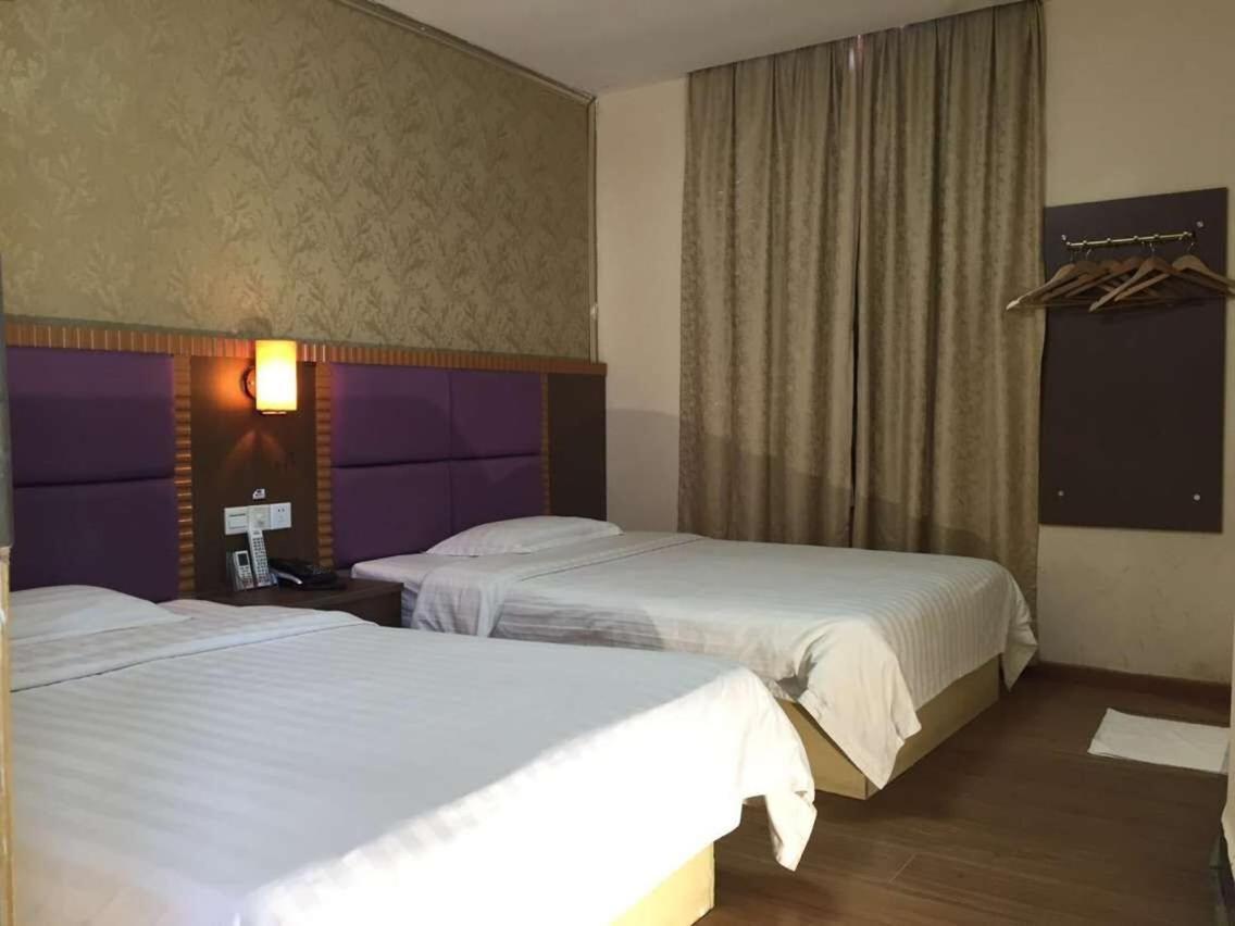 Hotel Huayi 2*