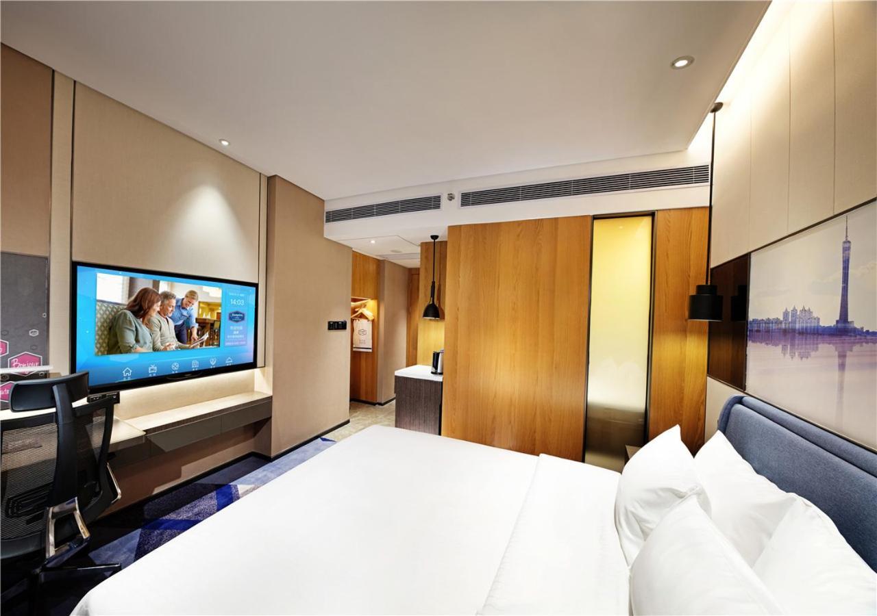 Hotel Hampton By Hilton Tianhe Sports Center-free Shuttle Bus To Exhibition During Fair Period