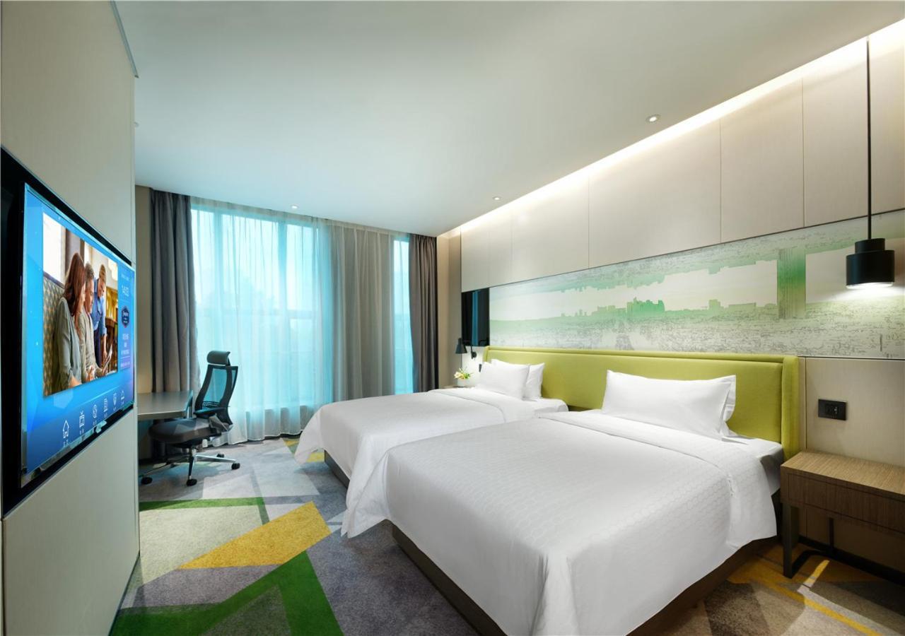 Hampton By Hilton Tianhe Sports Center-free Shuttle Bus To Exhibition During Fair Period Hotel Canton