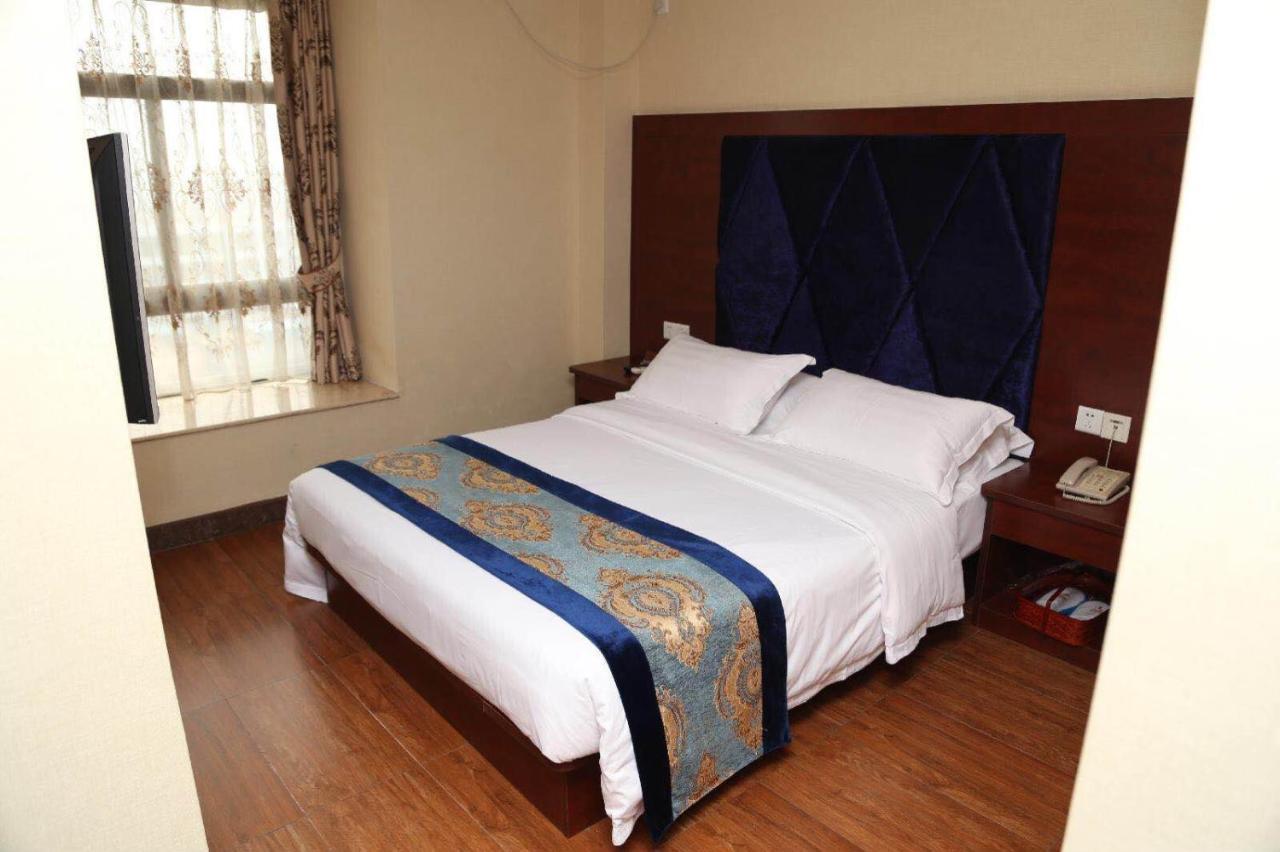 Hotel Junye International