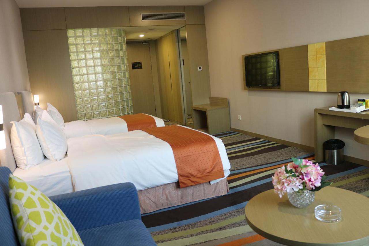 Hotel Guangzhou Baiyun Airport Rejoice By Argyle Hotel Rehe Metro Exit B --Free Shuttle Bus Is Provided During The 137Th Canton Fair