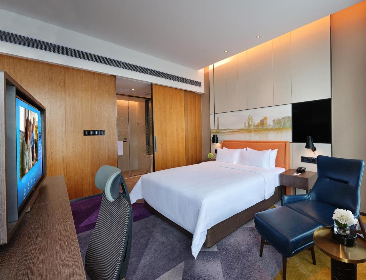 Hampton By Hilton Tianhe Sports Center-free Shuttle Bus To Exhibition During Fair Period 4* Canton