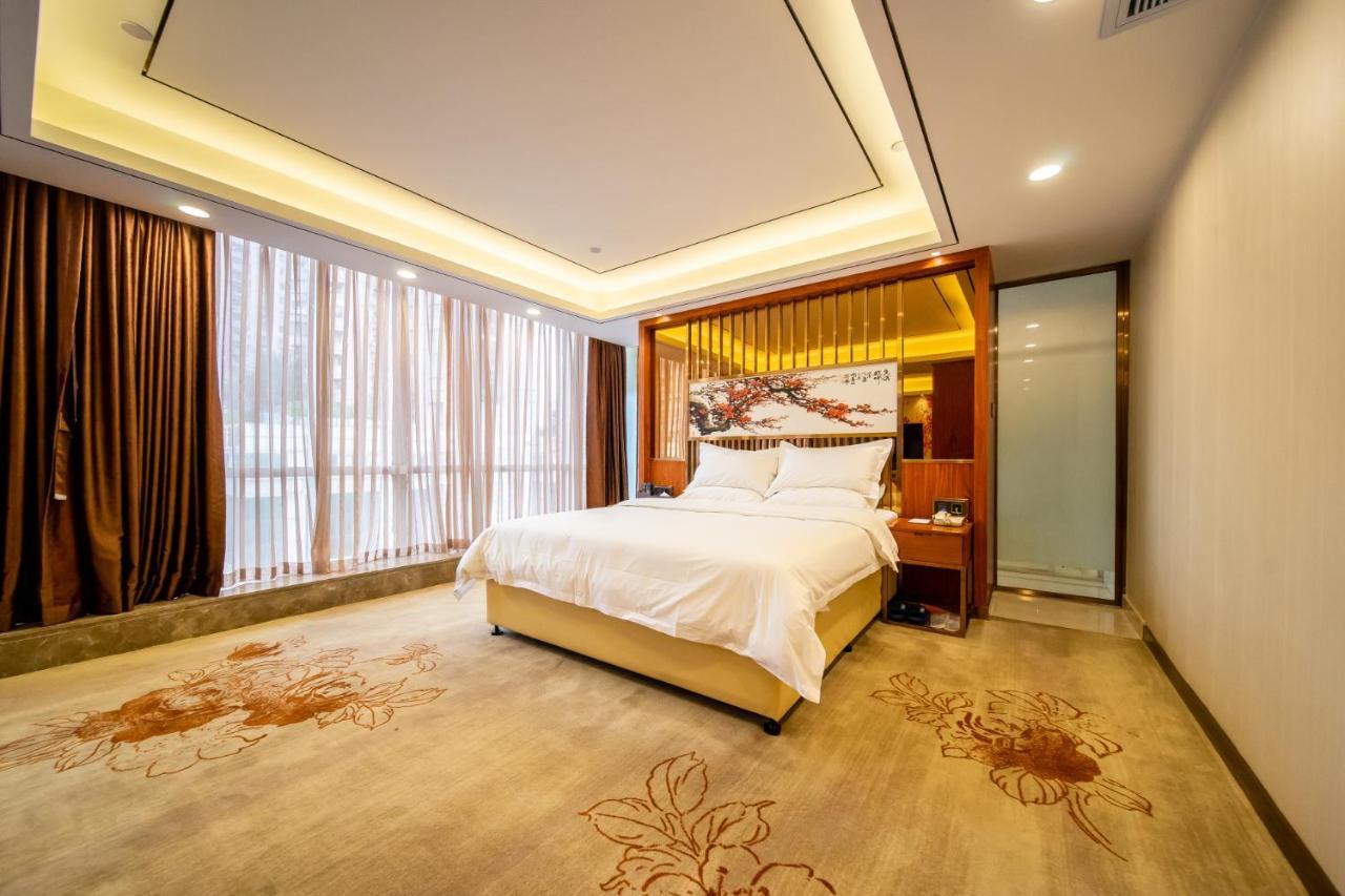 Zhongbo Art 4*