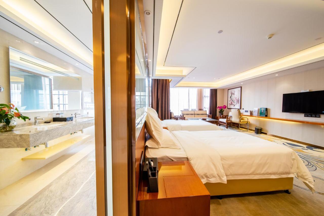 Hotel Zhongbo Art 4*