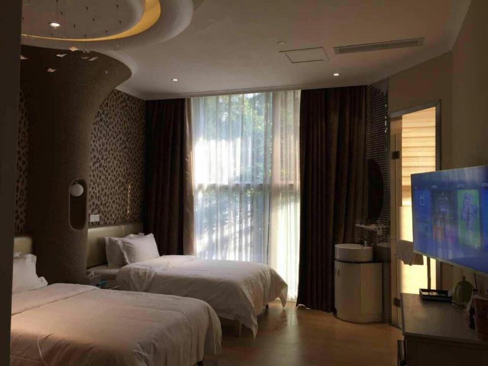 Qinglanmei Theme Hotel 2*
