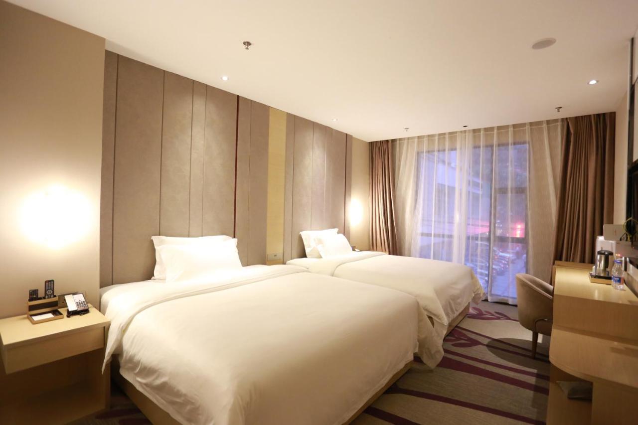 Lavande International Taikoo Hui Square Shipaiqiao Metro Station Branch - Free Shuttle Bus To Fair Complex During Fair Period & Free Vpn Internet Access Guangzhou