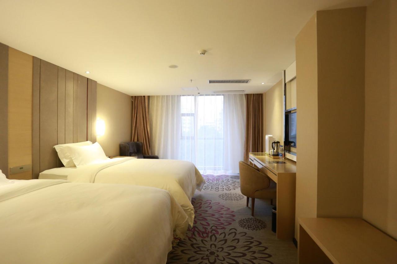 Lavande International Taikoo Hui Square Shipaiqiao Metro Station Branch - Free Shuttle Bus To Fair Complex During Fair Period & Free Vpn Internet Access 4*
