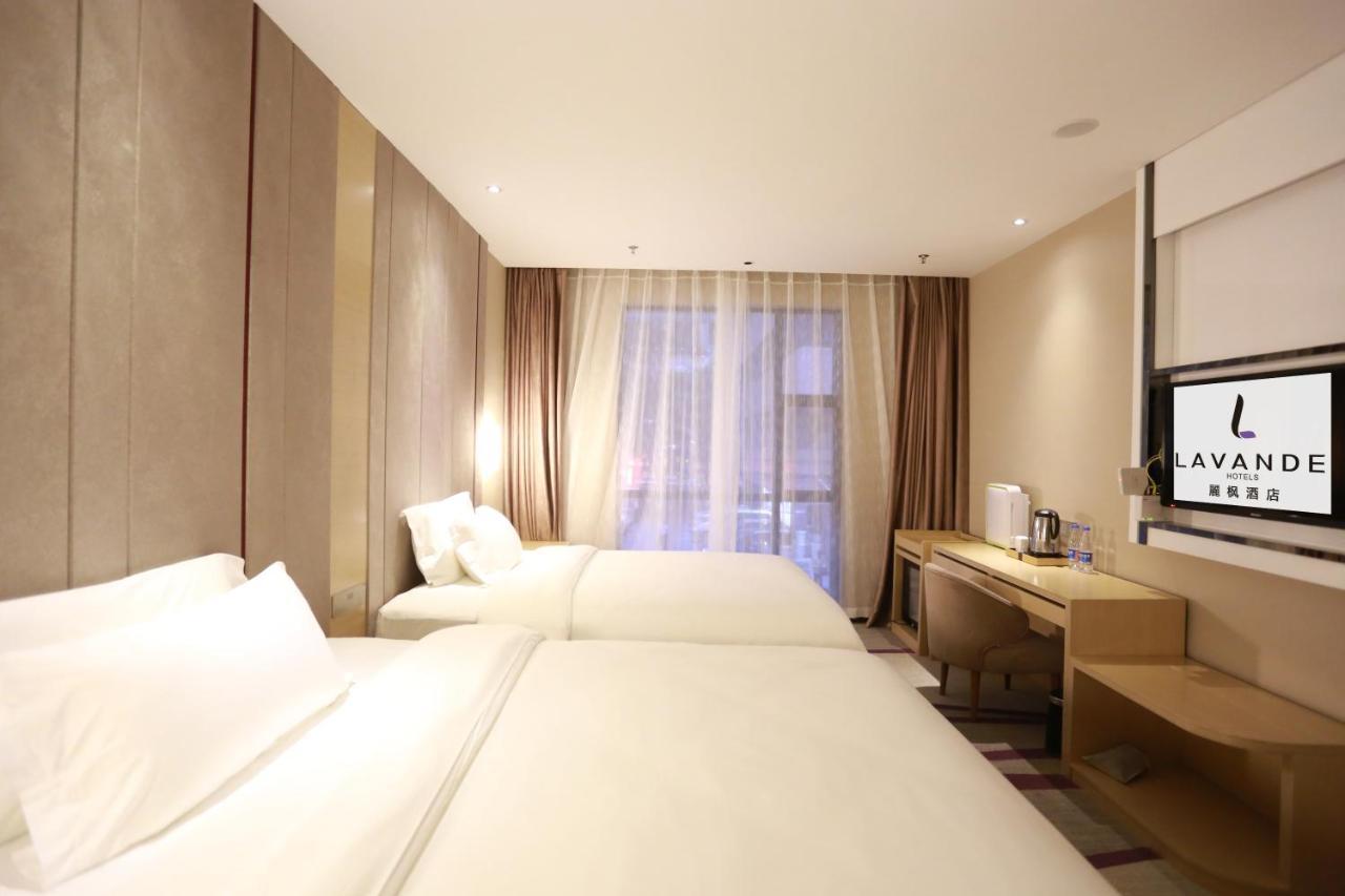 Lavande International Taikoo Hui Square Shipaiqiao Metro Station Branch - Free Shuttle Bus To Fair Complex During Fair Period & Free Vpn Internet Access Hotel 4*