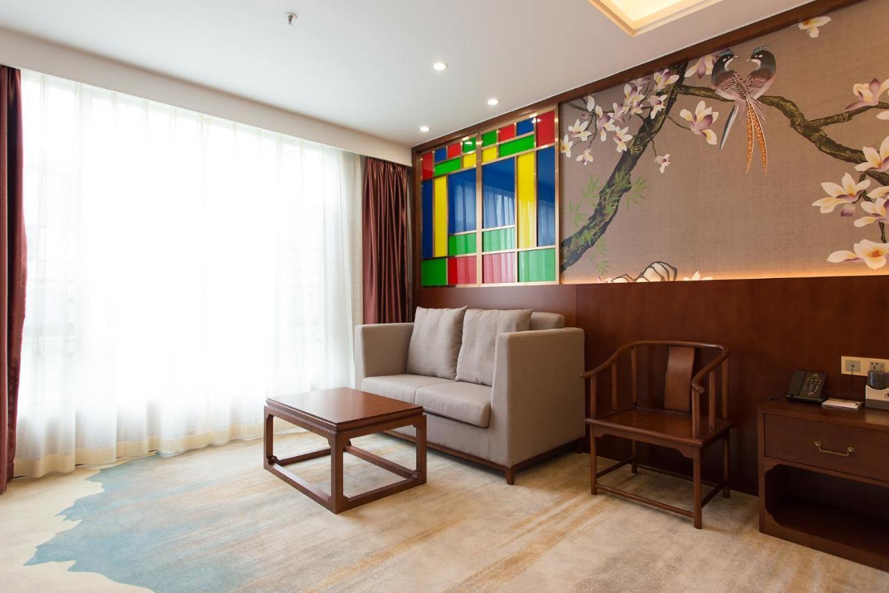 Nan Guo Hotel 4*