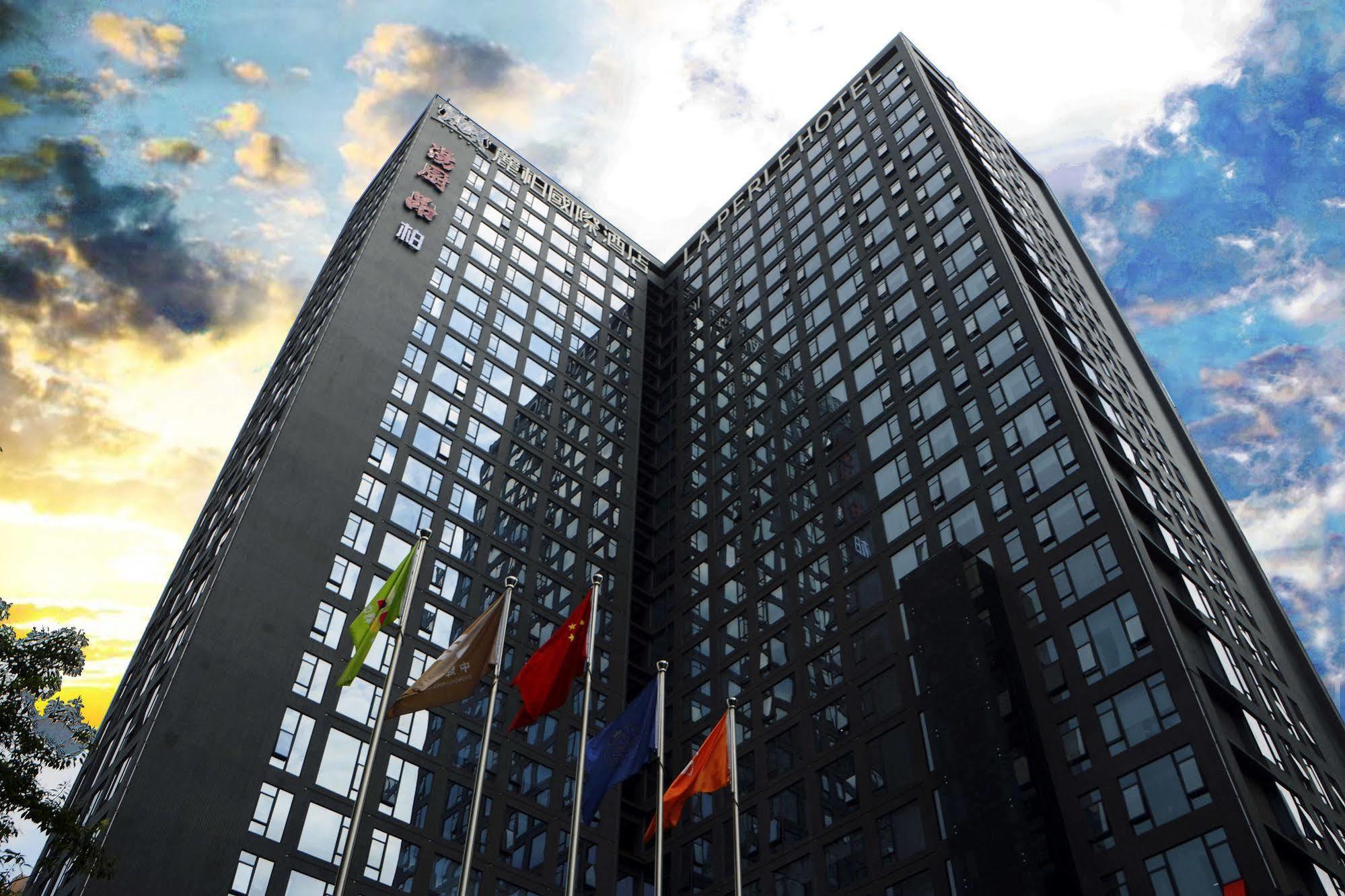 Hotel La Perle International - Free Shuttle Between And Exhibition Center During Fair & Exhibitor Registration Counter Guangzhou
