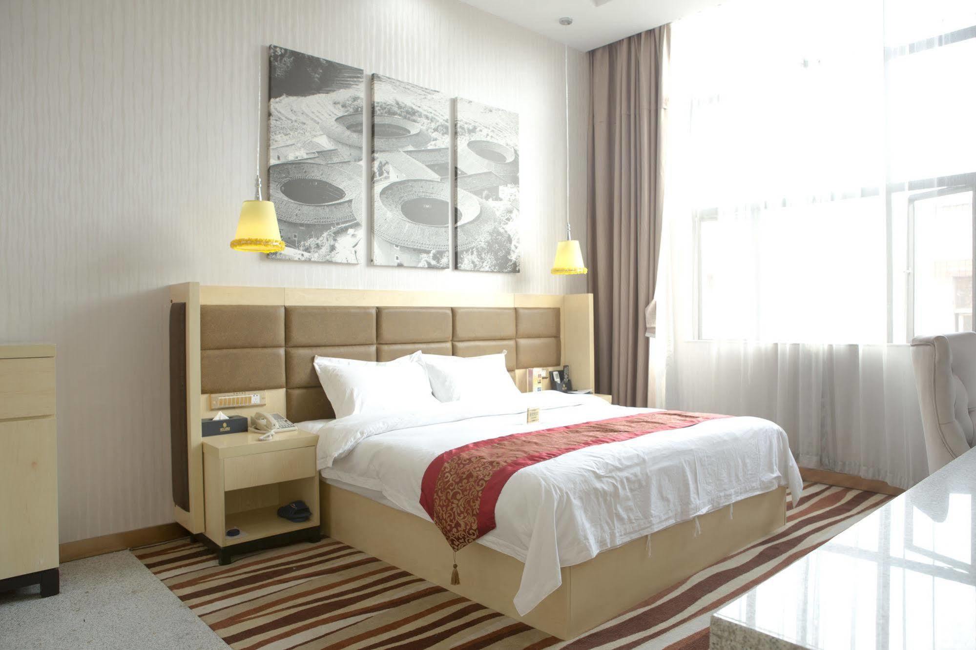 Huang Sheng Tongde Branch 3*