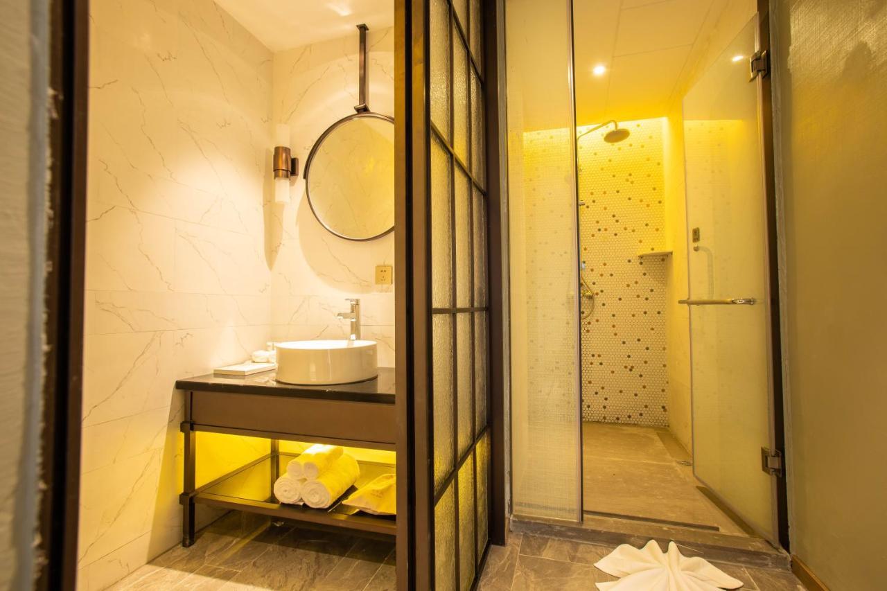 Metropolo Jinjiang 4*