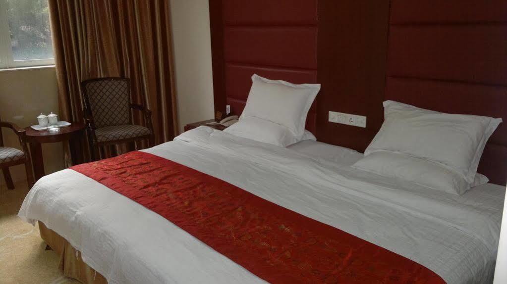 Hotel Yimi Chi Gang Station Branch 3*