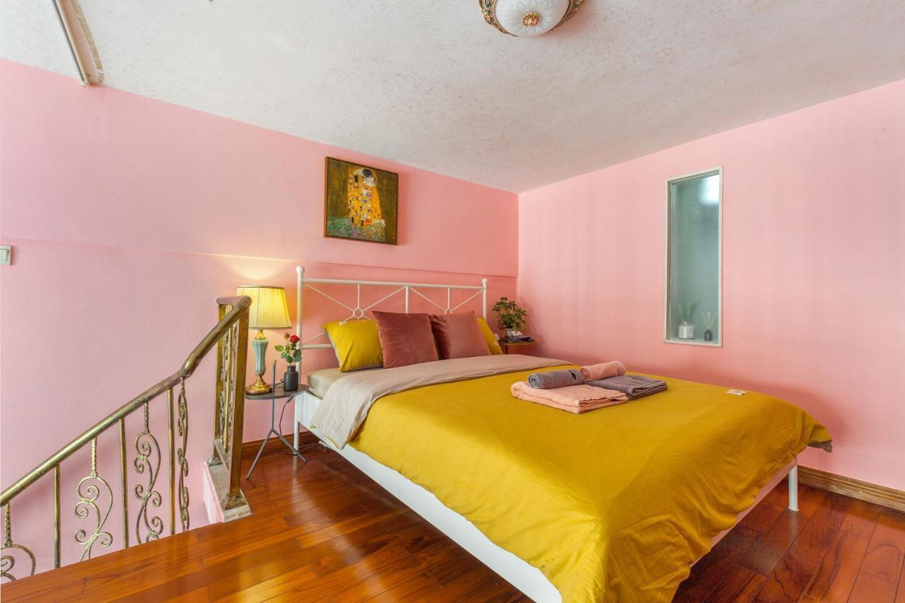 Life Is Elsewhere Gz Zhujiang New Town Loft Apartment *