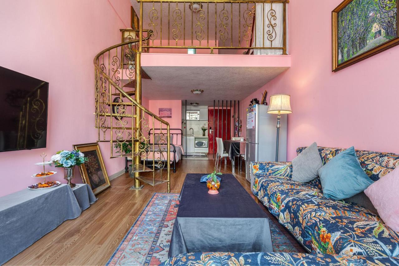 Life Is Elsewhere Gz Zhujiang New Town Loft Apartment *