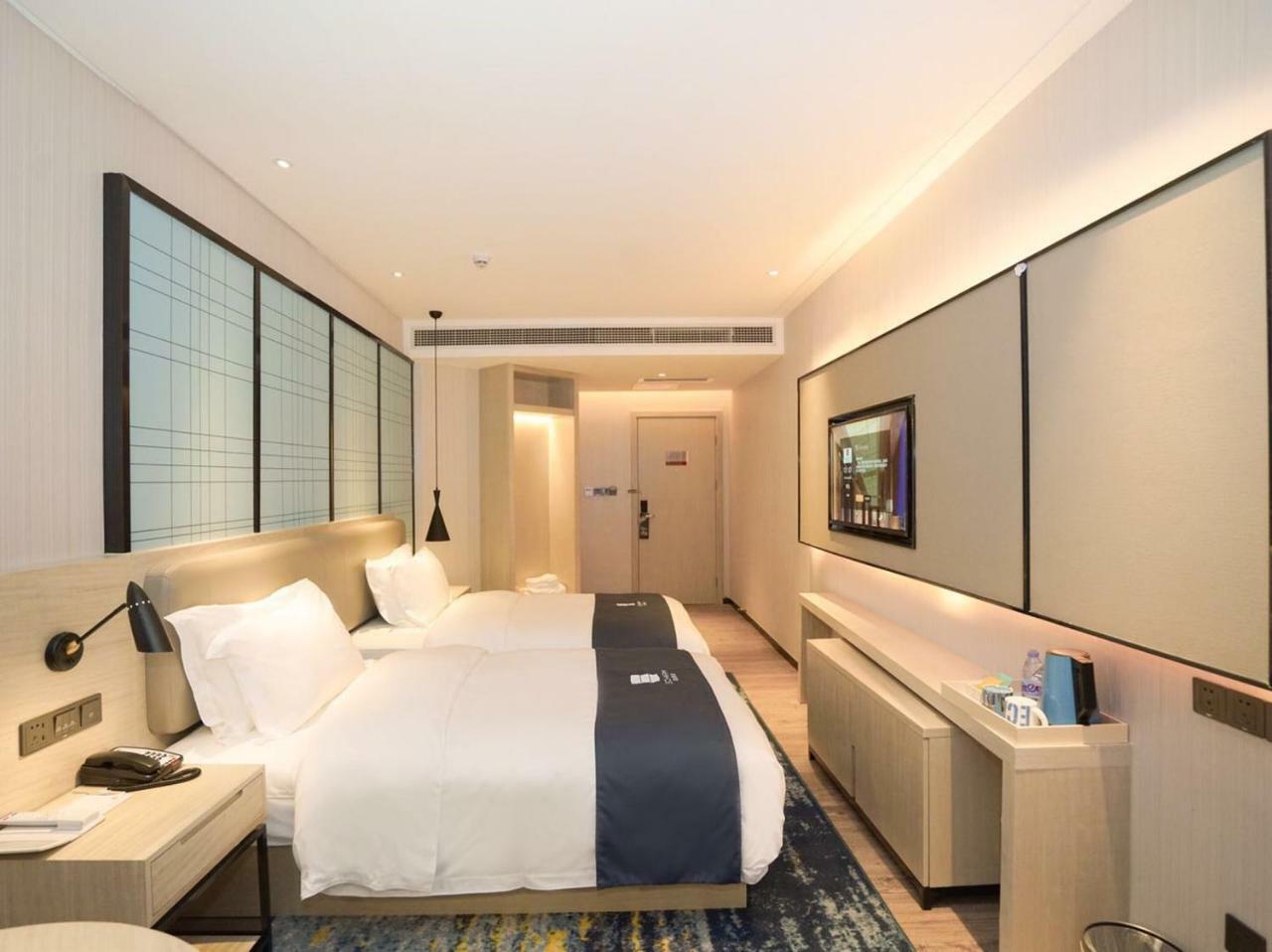 Echarm International Tower Pazhou Convention And Exhibition Center Lujiang Subway Metro Branch - Free Shuttle Bus To Fair Complex During Fair Period Hotel 4*