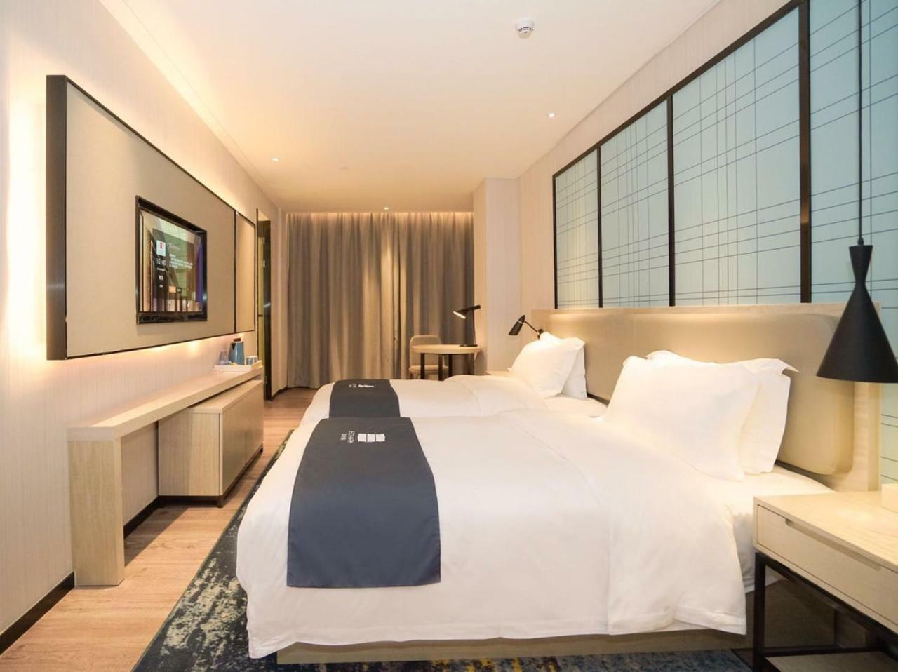 Echarm International Tower Pazhou Convention And Exhibition Center Lujiang Subway Metro Branch - Free Shuttle Bus To Fair Complex During Fair Period Hotel
