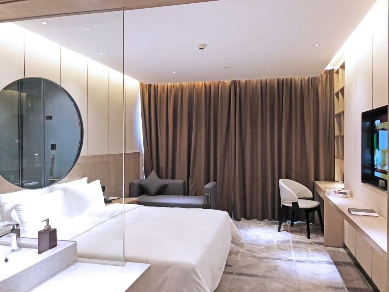 Paco Baiyun Airport Liantang Metro Hotel