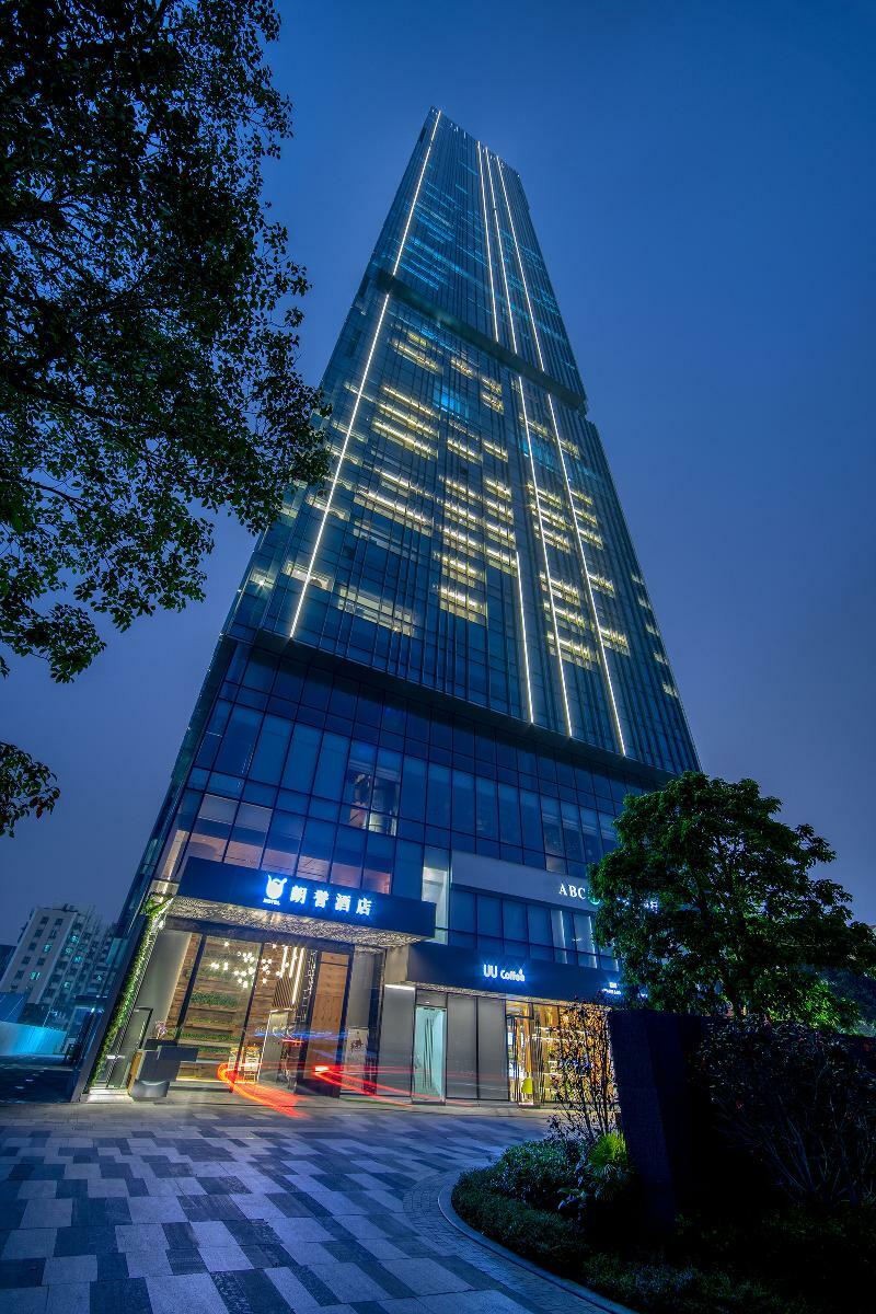 Hotel Longuu 4*