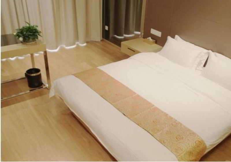 Slowcom-xingyue Pa Zhou Guangzhou