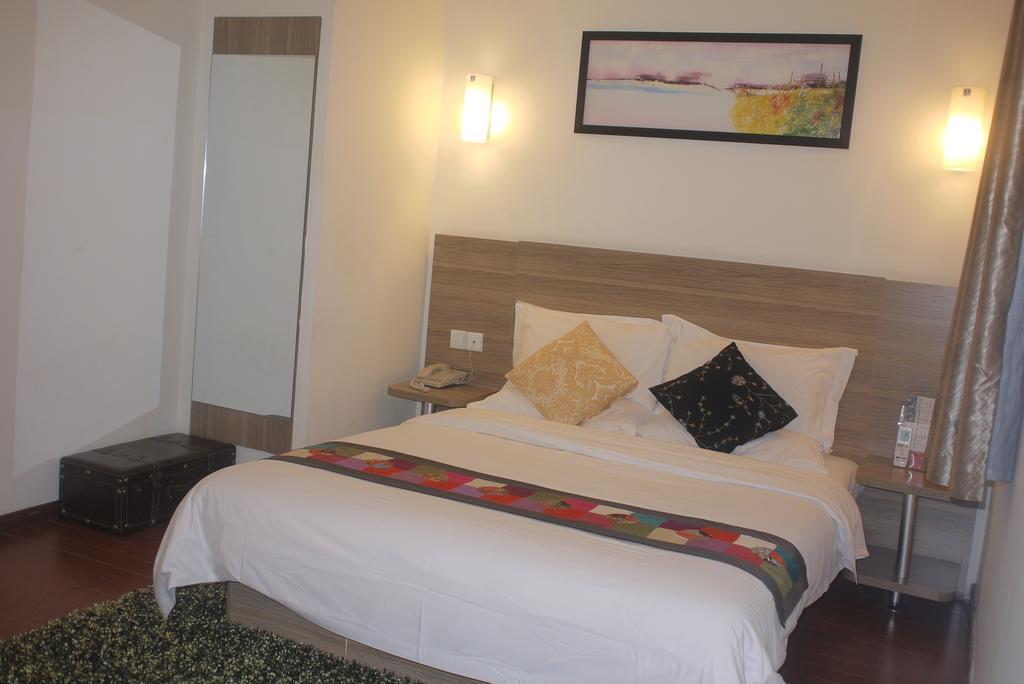 Revive House Shang Xia Jiu Hotel