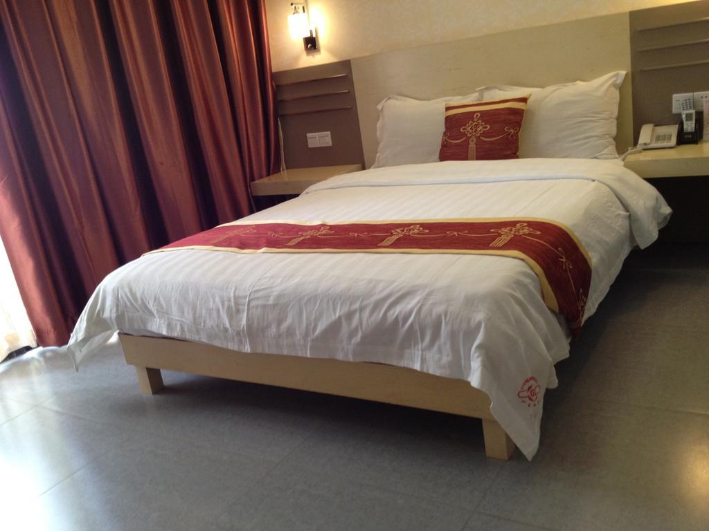 Guang Dong Hotel 2*