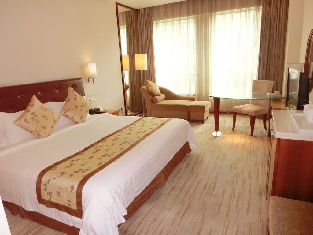 Ramada Plaza Hotel Guangzhou