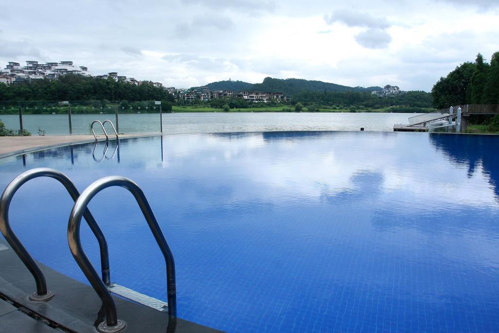 Baiyun Lakeside Resort