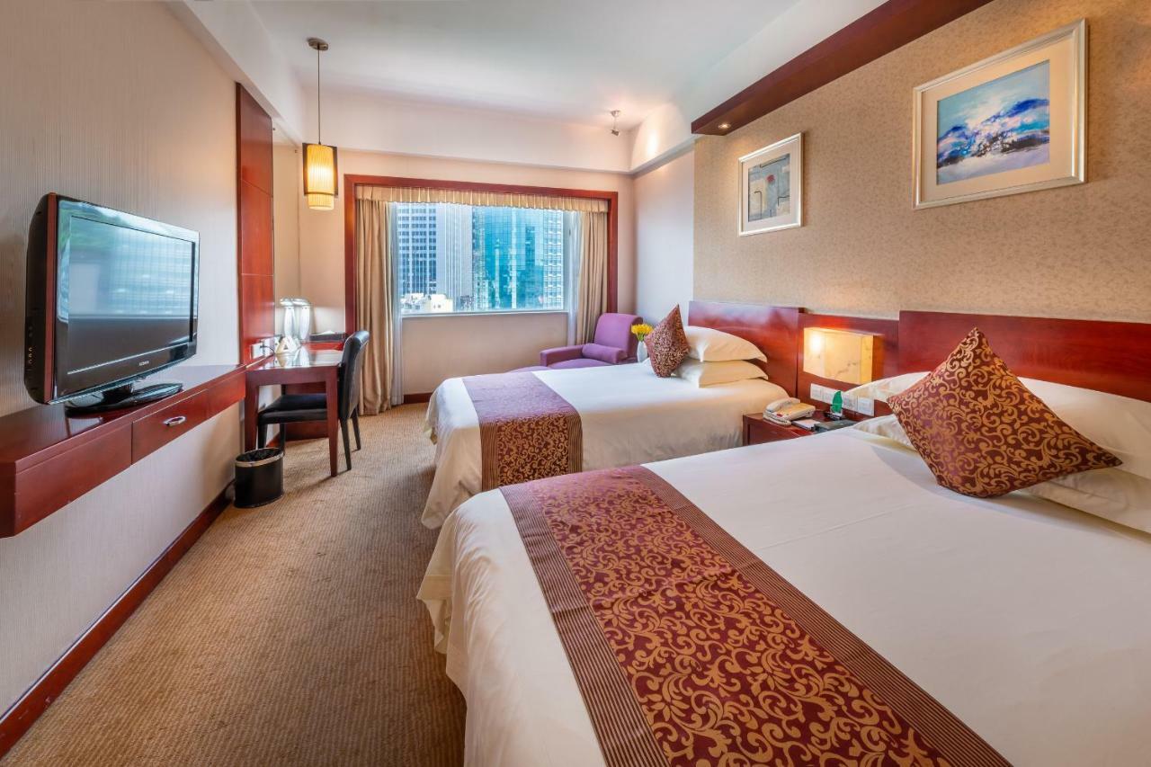 Yanling Hotel 4*