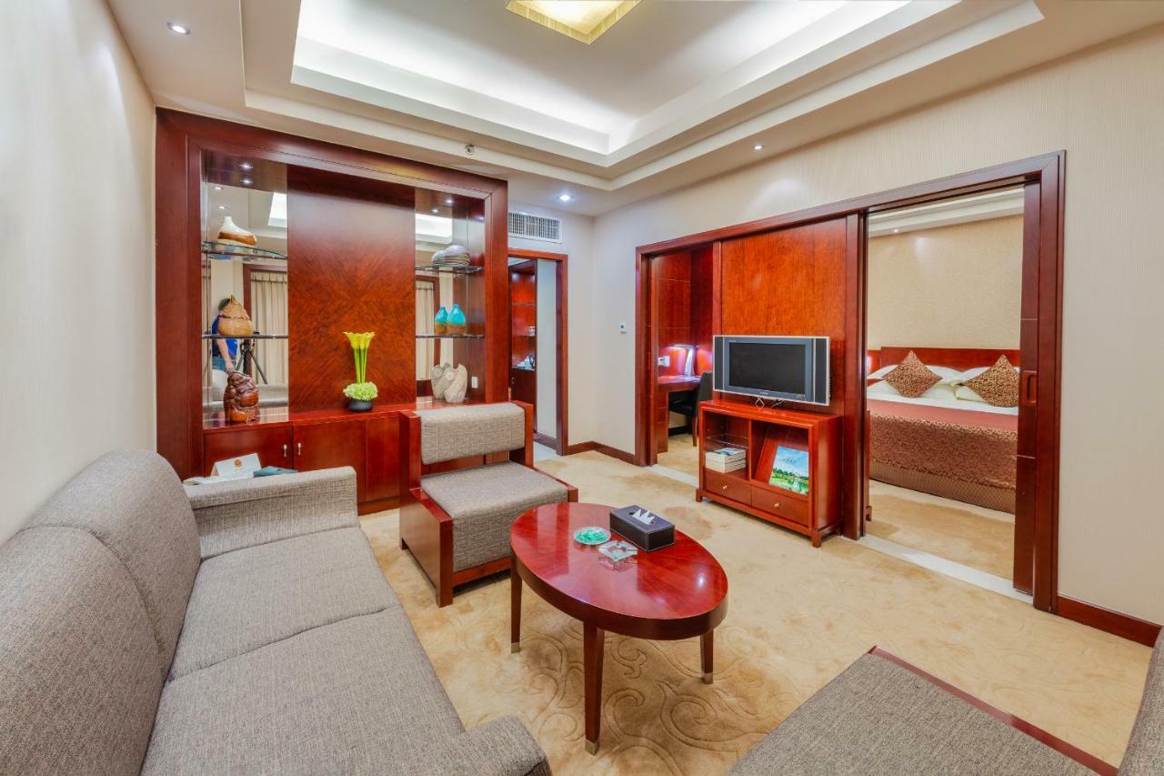 Yanling Hotel